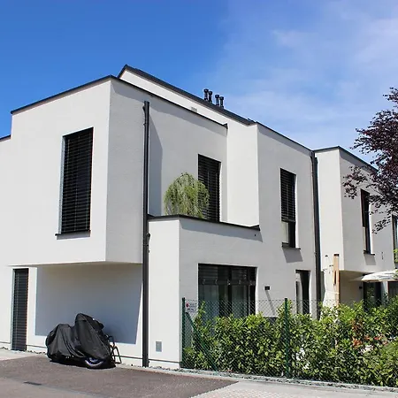 Schubert Am Woerthersee Holiday home *